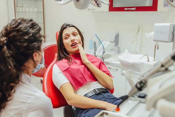 What Age Should I Consider A Wisdom Tooth Extraction?